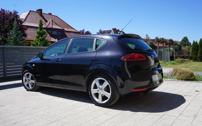 Seat Leon cena 12900 przebieg: 207000, rok produkcji 2005 z Żarów małe 379